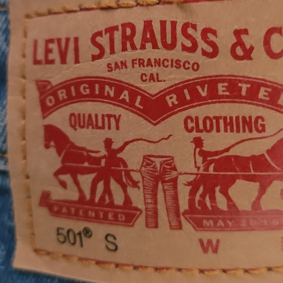 Levi's Wedgie High Waist Button Fly Destroyed Ankle Jeans 24 x 28 S40197 - Picture 3 of 8